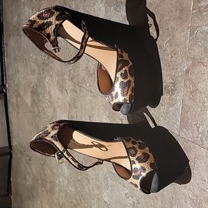 Aldo Leopard Sequin Platform Wedges Size 6.5
